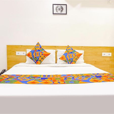Fabhotel Saffron Inn I - Nr Darshan Museum Pune Zewnętrze zdjęcie