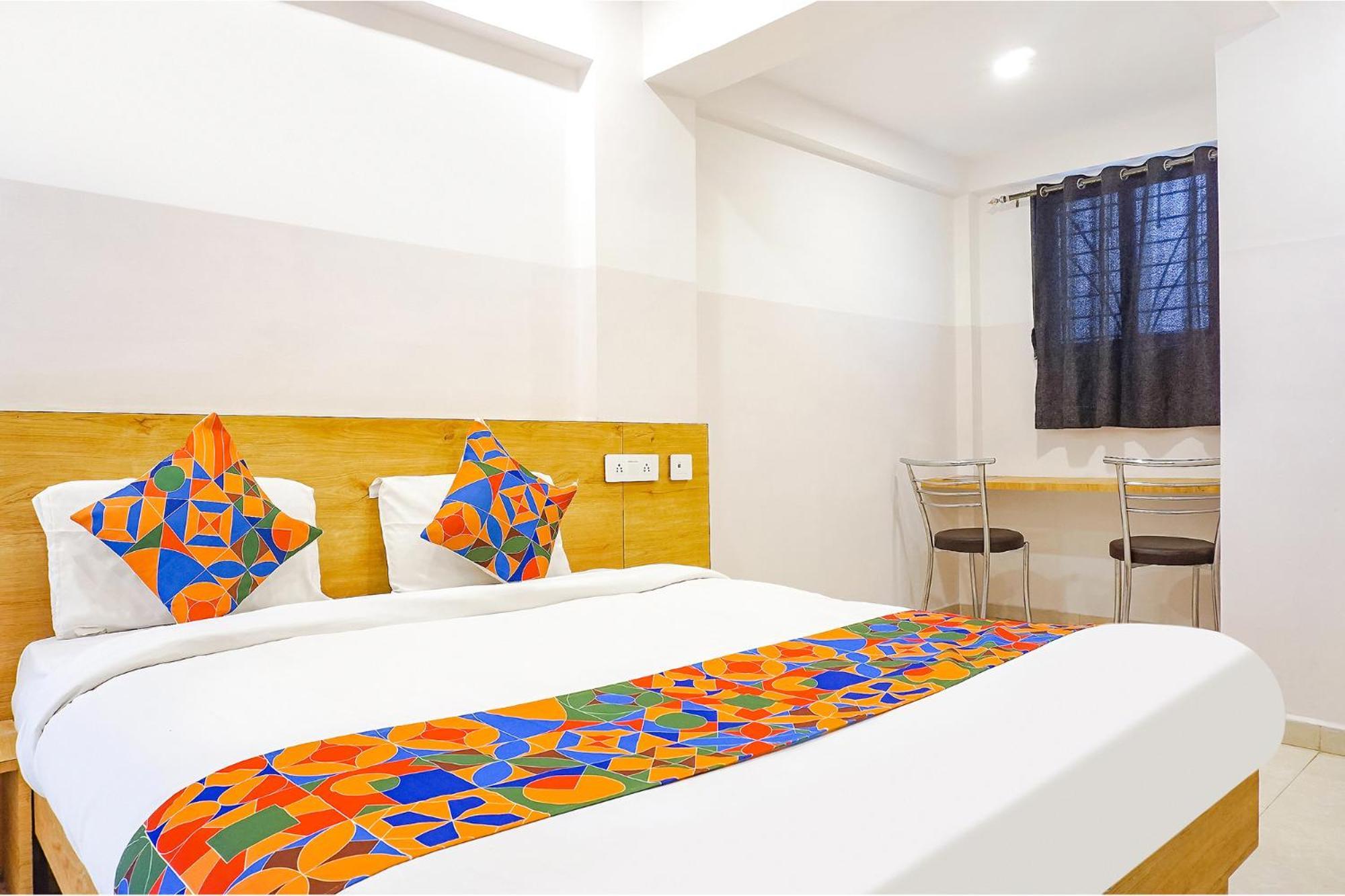 Fabhotel Saffron Inn I - Nr Darshan Museum Pune Zewnętrze zdjęcie