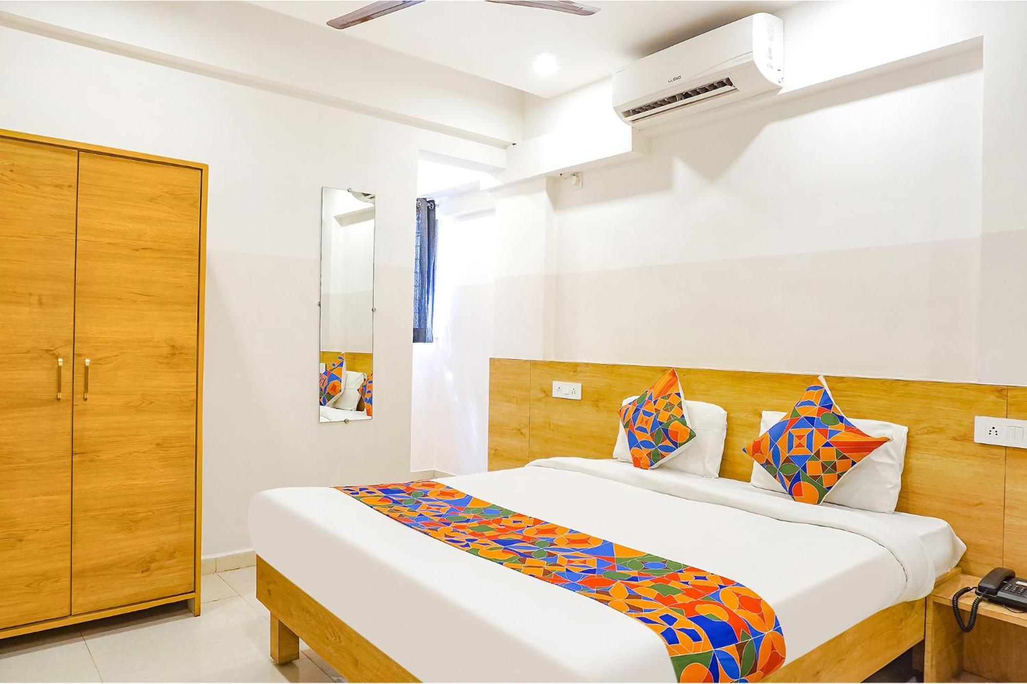 Fabhotel Saffron Inn I - Nr Darshan Museum Pune Zewnętrze zdjęcie
