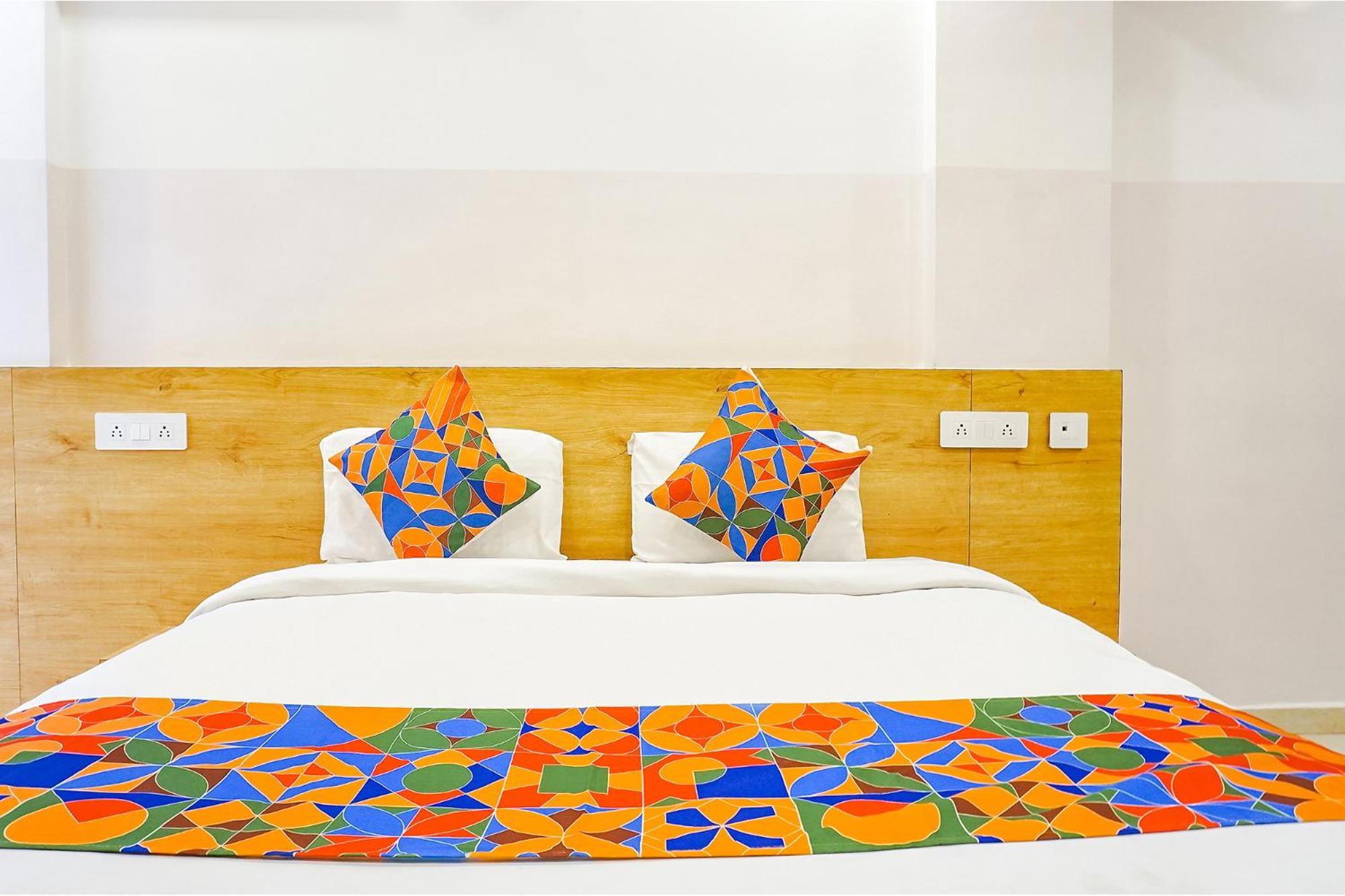 Fabhotel Saffron Inn I - Nr Darshan Museum Pune Zewnętrze zdjęcie