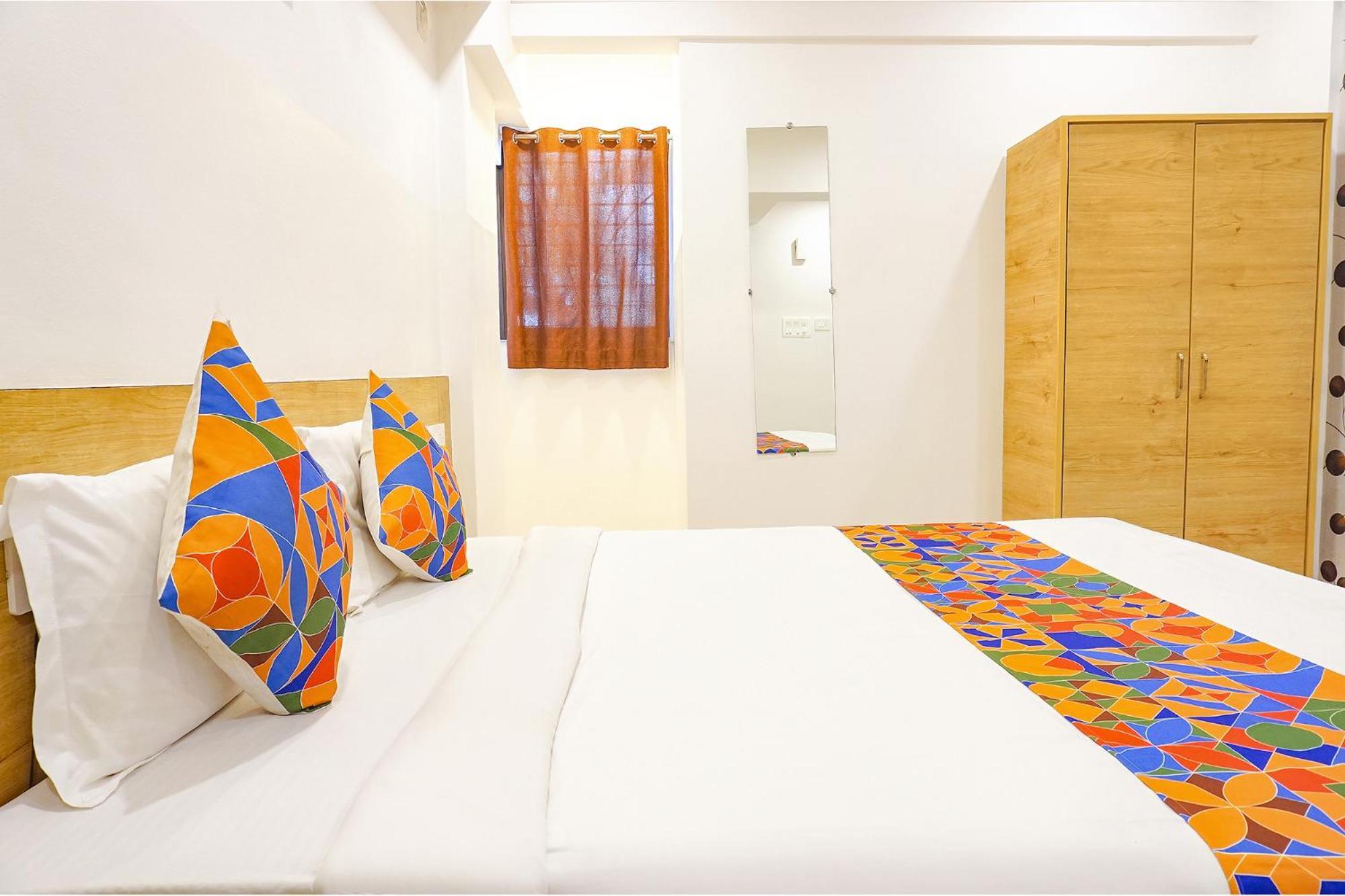 Fabhotel Saffron Inn I - Nr Darshan Museum Pune Zewnętrze zdjęcie