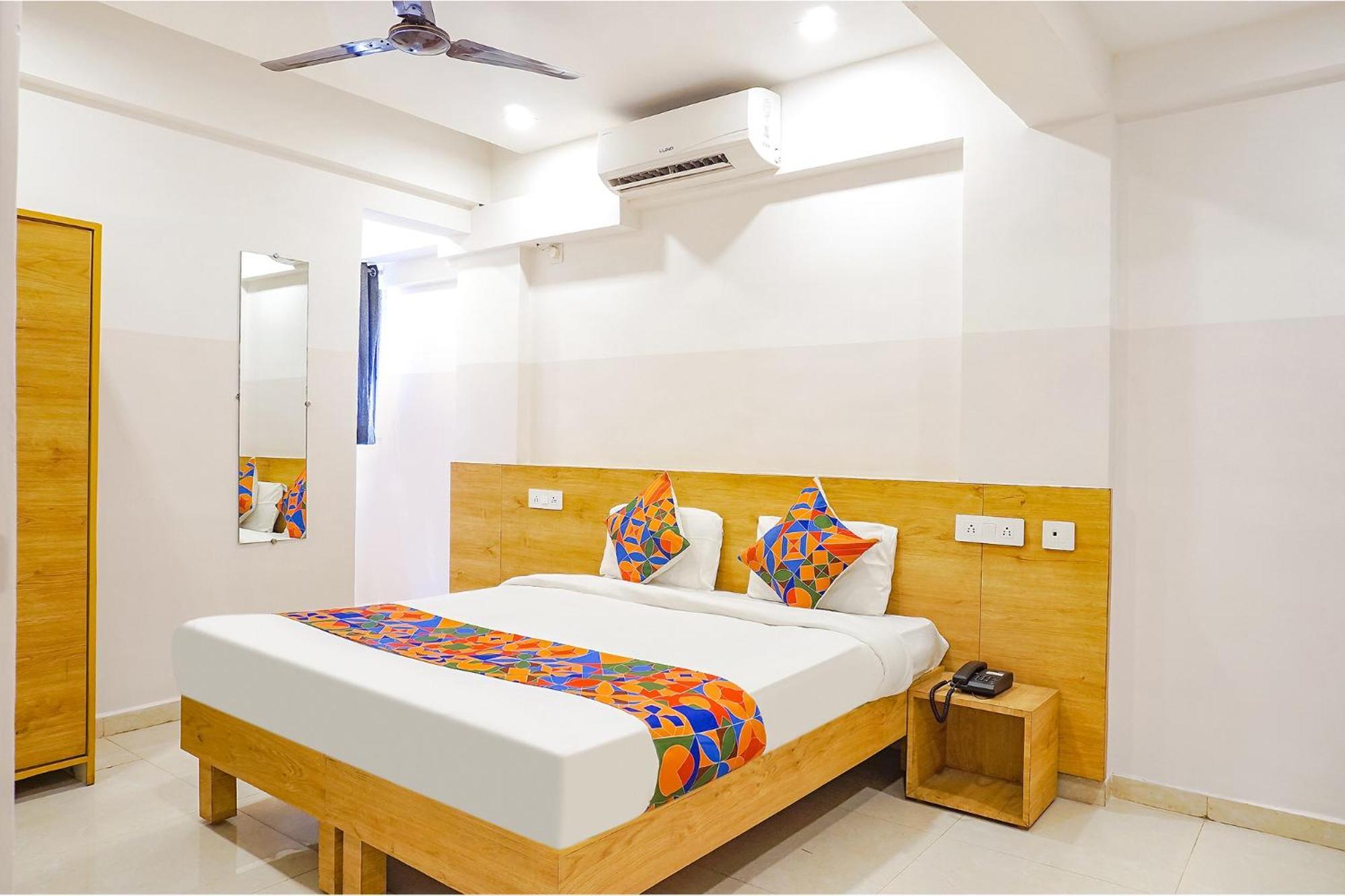 Fabhotel Saffron Inn I - Nr Darshan Museum Pune Zewnętrze zdjęcie